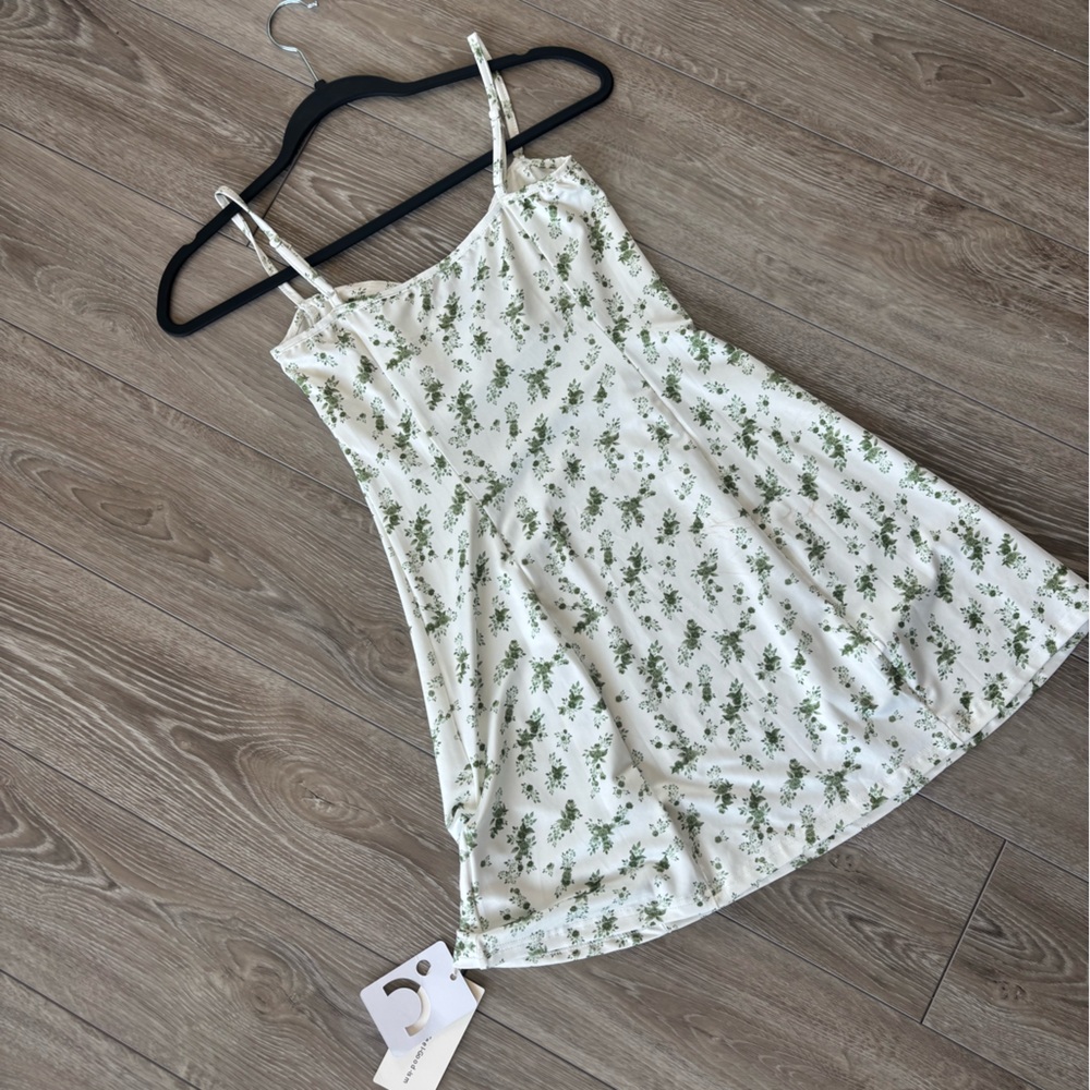 Commense White and Green Floral Mini Dress